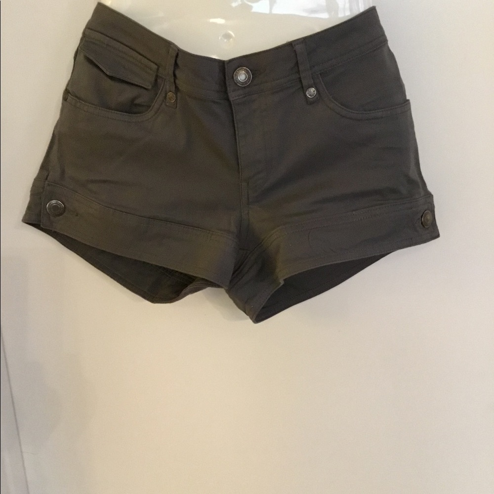 Max Rave.  Gray Short. Size 9 $40 - Picture 2 of 11